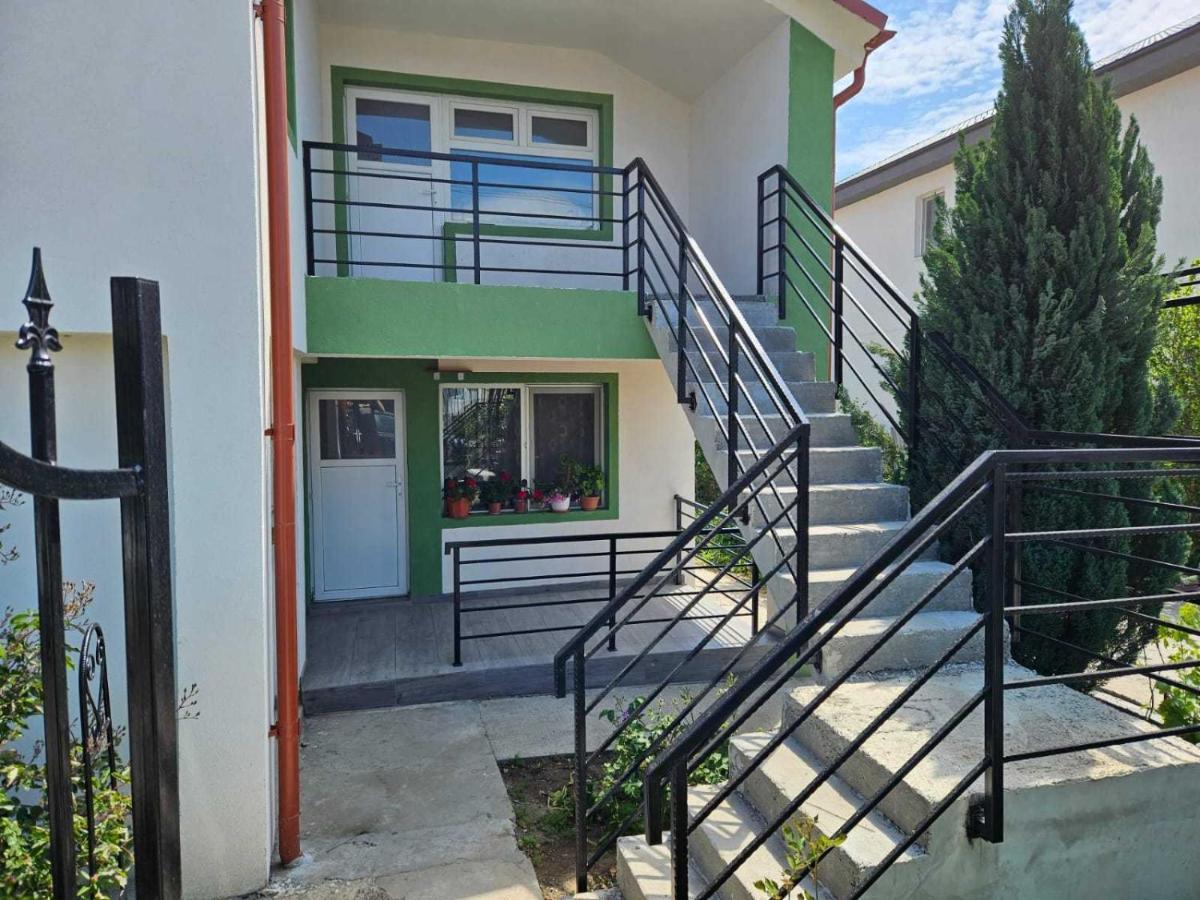 Muzicii 11 - Cozy Seaside Apartments นาโวดาริ ภายนอก รูปภาพ